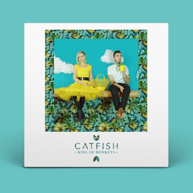 Visuel clip King of Monkeys – Catfish – création graphique Rouge Poisson