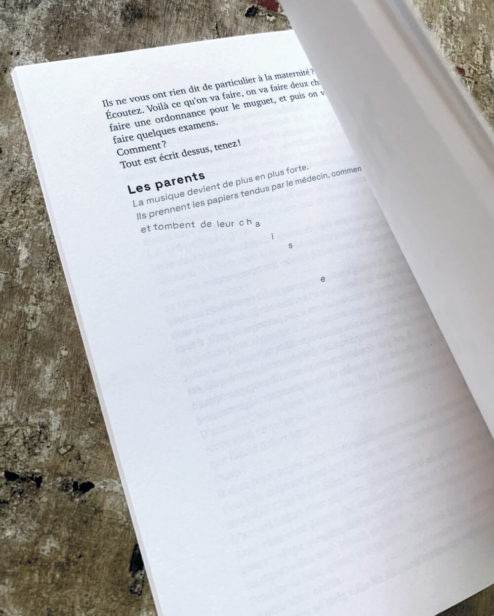 Pages intérieures du livre “Jean-Pierre, lui, moi” – typographie et composition